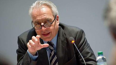 Martin Roth, 59, leitet seit Herbst 2011 das Londoner Victoria and Albert Museum - als erster Deutscher an der Spitze eines britischen Topmuseums.