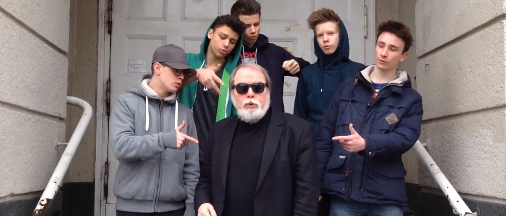 Super nette Schüler, super toller Lehrer: Dirk Stötzer verabschiedet sich mit einem Video.