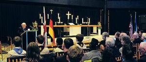 Gutes Gedächtnis. Zum Gottesdienst anlässlich des 65. Jahrestages des Blockade-Endes waren auch die Luftbrücke-Piloten gekommen.