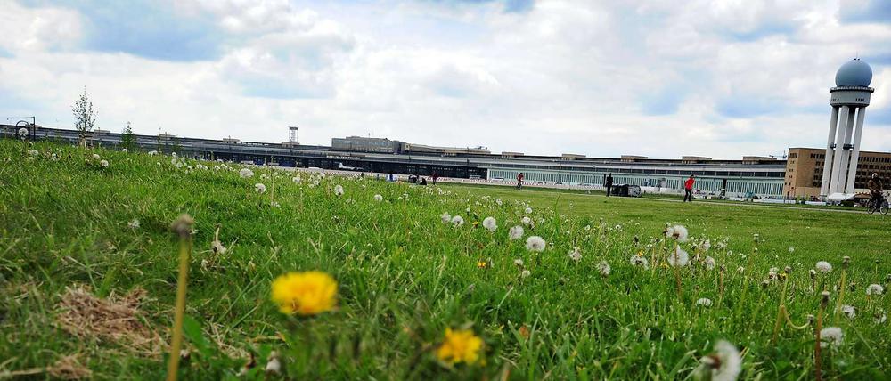 Unendliche Weiten. Kann da nicht ein Stückchen weg? Ums Tempelhofer Feld in Berlin wird heftig gestritten.
