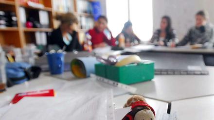 Büffeln für den Schulabschluss. Rund 33.000 Berliner Zehntklässler sowie Berufsschüler und Abendschüler haben auf die Prüfungen hingearbeitet.