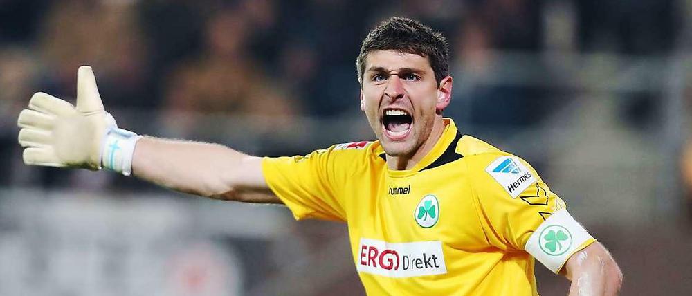 Da gehts in die Bundesliga. Fürth Torhüter Wolfgang Hesl trifft in der Relegation auf seinen ehemaligen Verein Hamburger SV.