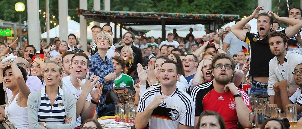 Public Viewings in Biergärten könnten in diesem Jahr seltener werden.