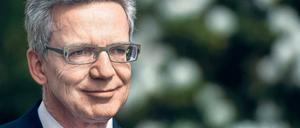Kommende Woche in die USA. Innenminister Thomas de Maizière auf den Spuren der Bundeskanzlerin. Foto: Bernd Von Jutrczenka/dpa
