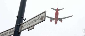 In Tegel bleibt es laut.