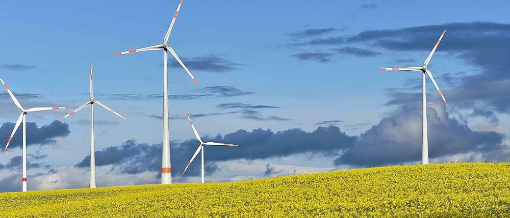 Wie fern von Wohnungen sollen Windräder stehen?