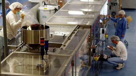Ausnahme von der Regel. Pharmaproduktion bei Berlin Chemie in Adlershof.