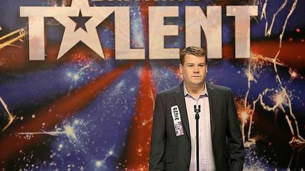 Erster Auftritt beim Talentwettbewerb: James Corden als Paul Potts