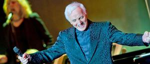 Conférencier alter Schule. Charles Aznavour in der Mehrzweckhalle am Ostbahnhof. 