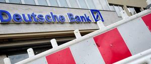 Viele Baustellen: Die Deutsche Bank braucht Geld.