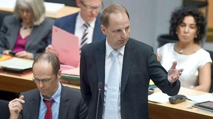 Justizsenator Thomas Heilmann (CDU) spricht am Donnerstag im Parlament.