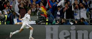 Reals Gareth Bale bejubelt seinen Treffer zum 2:1 gegen Atlético Madrid.