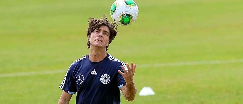 Trainer in Not: Joachim Löw muss in der WM-Vorbereitung auf viele Verletzungen Rücksicht nehmen