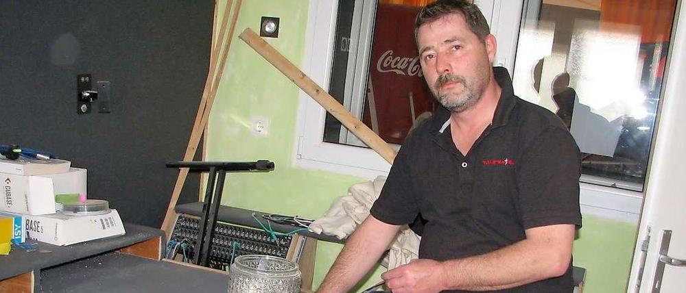 Volker Herd würde hier im Studio der JFE bald gern wieder Musik einspielen 