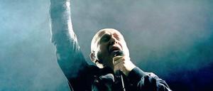Es liegt an euch, nicht an mir! Peter Gabriel in sehnender Erlöserpose. 