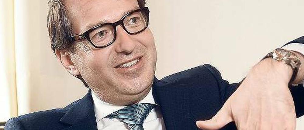 Alexander Dobrindt. „Die Probleme des Flughafens werden heute konsequenter abgearbeitet.“
