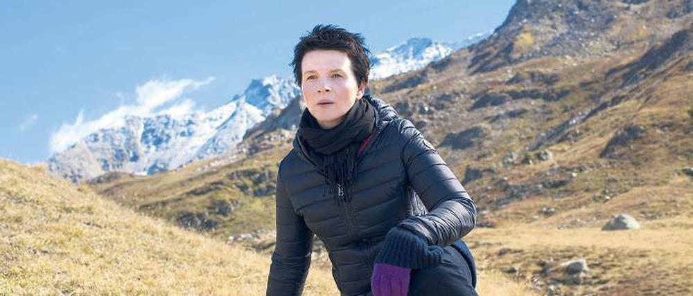 Lebenswege, Gipfelstürme. Juliette Binoche spielt in „Sils Maria“ von Olivier Assayas die Schauspielerin Maria, die vor der Herausforderung steht, mit ihrer eigenen Jugend rivalisieren zu müssen. 