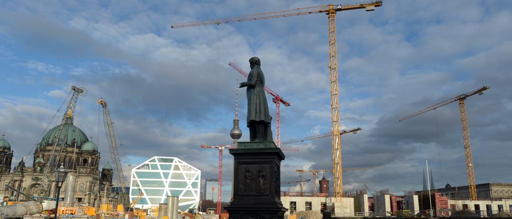 Das Stadtschloss wird wieder errichtet neben Humboldt-Forum und Berliner Dom.