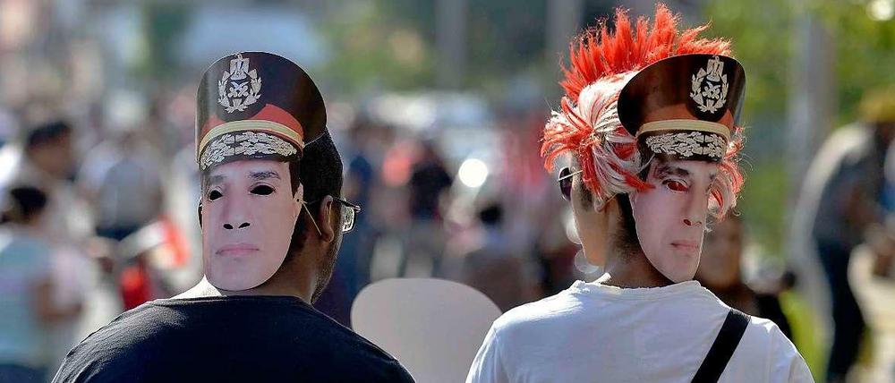 Nicht mehr als Folklore? Pro-Sisi-Anhänger mit Masken des Ex-Generals