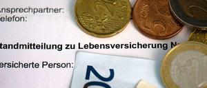 Altersvorsorge Lebensversicherung. Manch einer ist jetzt mehr in Sorge.