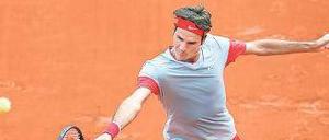 Entspannt auf dem Platz: Roger Federer kämpft weniger mit sich selbst als die Favoriten und hat nun auch noch sein vergrößertes Familienglück im Rücken. Foto: dpa