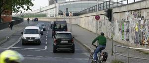 Wer in dieser Richtung auf die Kynastbrücke auffährt, muss mit Drangsalierungen von Autofahrern rechnen.