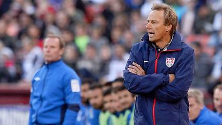 Jürgen Klinsmann mit seinem Gegner und Berater Berti Vogts.