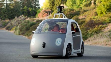 Das Google-Auto fährt auch ohne Fahrer.