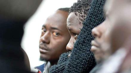 Die Flüchtlinge an der Gedächtniskirche wurden zurück nach Sachsen-Anhalt geschickt, außer einem.