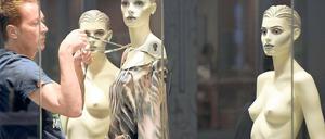 Hohe Fluktuation. Vollzeit arbeiten bei den Bekleidungsketten nur die wenigsten, meist diejenigen in höheren Funktionen.