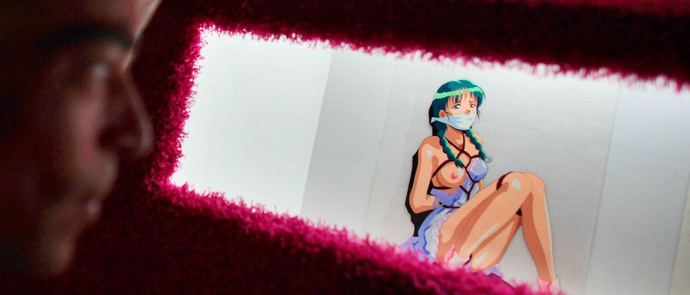 Kinderpornografie? Bei manchen erotischen Mangas - hier ein Bild aus einer Ausstellung in der Bundeskunsthalle in Bonn - ist die Einordnung schwierig.
