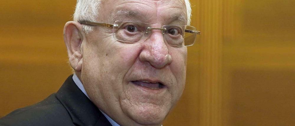 Der konservative Politiker Reuven Rivlin folgt Schimon Peres im Amt des Staatspräsidenten nach.