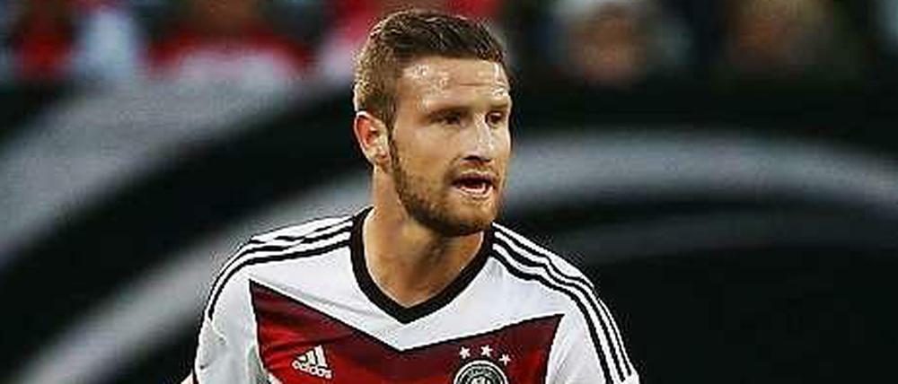 Überrascht, aber glücklich. Shkodran Mustafi darf doch noch mit zur WM.
