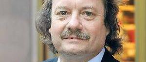 Dean Helmut K. Anheier.