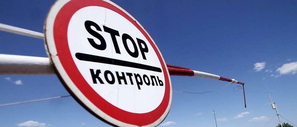 Russlands Präsident Wladimir Putin hat schärfere Kontrollen an der Grenze zur Ukraine angeordnet.