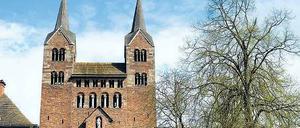Stark und steil. Das romanische Westwerk des Klosters Corvey.