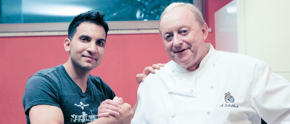 Im ZDF-Duell tritt der vegane Kochmeister Attila Hildmann (links) gegen Starkoch Alfons Schuhbeck an.
