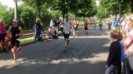 Ankommen ist alles. Unser Autor beim Zieleinlauf.