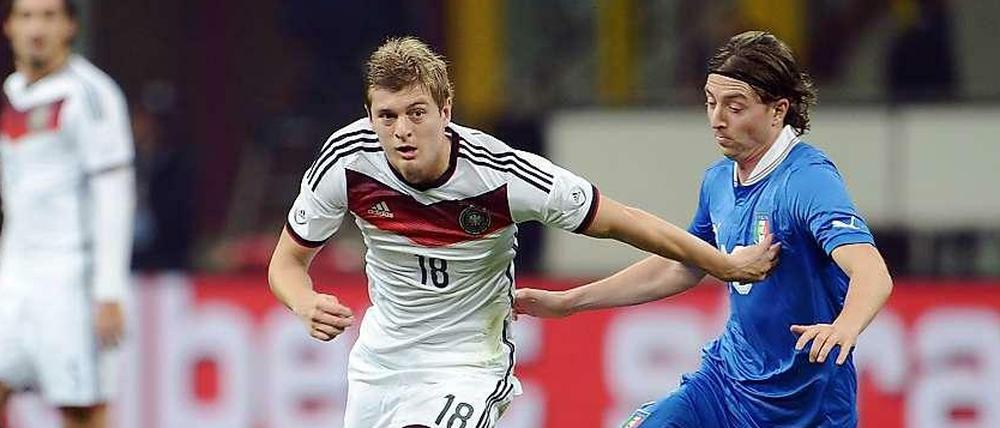 Toni Kroos kann wahnsinnig viel – sagt nicht nur Bundestrainer Joachim Löw