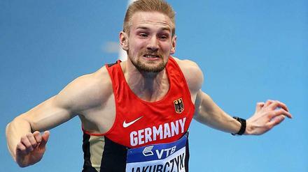 Lucas Jakubczyk (29) stellte neulich fast den deutschen Rekord ein. Der gebürtige Plauener trainiert und läuft beim SC Charlottenburg. 