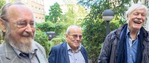 Milchbärte von einst. Karl Horst Hödicke, Lothar Poll und Ulrich Baehr (v. l.) im legendären Schöneberger Hinterhof.
