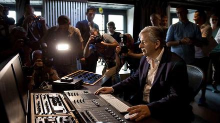 Klaus Wowereit eröffnet die "Factory", auch Eric Schmidt hat sich angesagt.