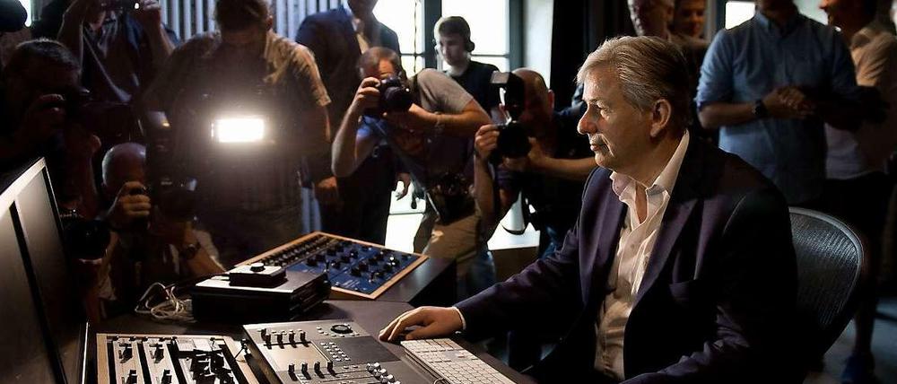 Klaus Wowereit eröffnet die "Factory", auch Eric Schmidt hat sich angesagt.