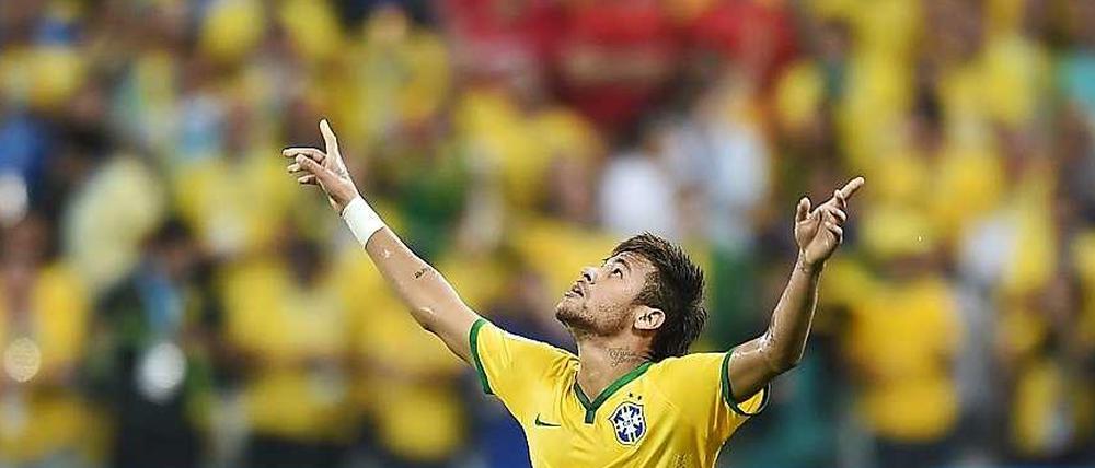 Erwartung erfüllt: Brasiliens Superstar Neymar sichert mit seinen beiden Treffern den geglückten WM-Start für Gastgeber Brasilien. 