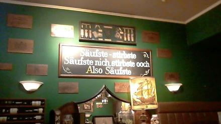Saufen, so oder so. Lebensweisheiten im Hecht.