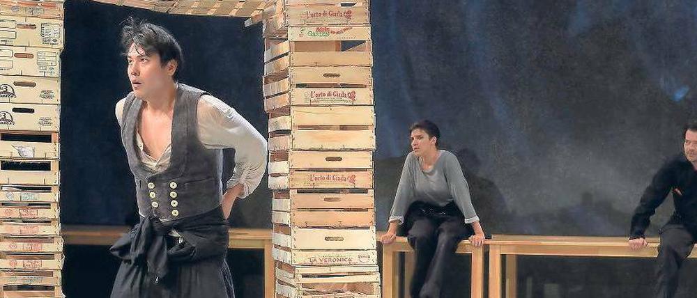 Auf die Barrikaden! Zimmermannsgeselle Frieder (Paul Jumin Hoffmann) will sich nicht länger von der Obrigkeit gängeln lassen. 