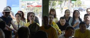 Die Fußball-WM in Brasilien hat begonnen. In Deutschland schauten fast 16 Millionen Zuschauer das Auftaktspiel Brasilien-Kroatien.