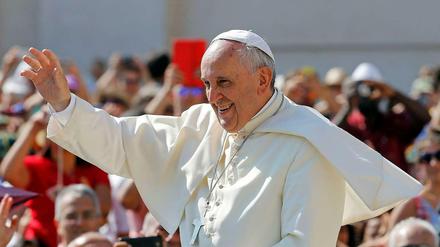 "Damit das System fortbestehen kann, müssen Kriege geführt werden, wie es die großen Imperien immer getan haben" - Papst Franziskus schimpft auf das Weltwirtschaftssystem.