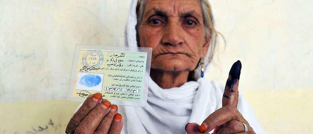 Sieben Millionen Menschen gaben bei der Wahl in Afghanistan ihre Stimme ab - und trotzten so den Taliban