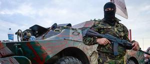 Bewaffnete Separatisten im Osten der Ukraine